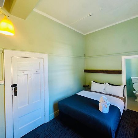 Crashpalace Backpackers Napier Exterior foto